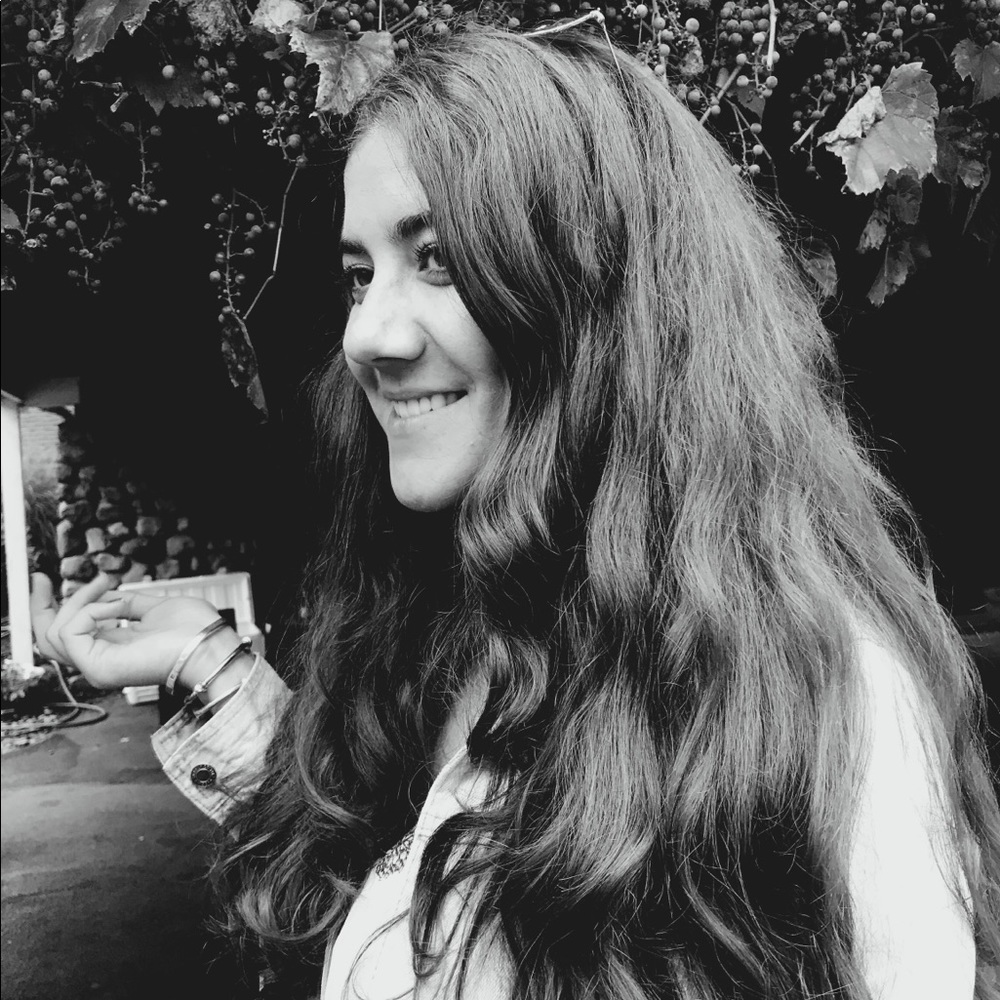 Meet your Posher, Sisi
